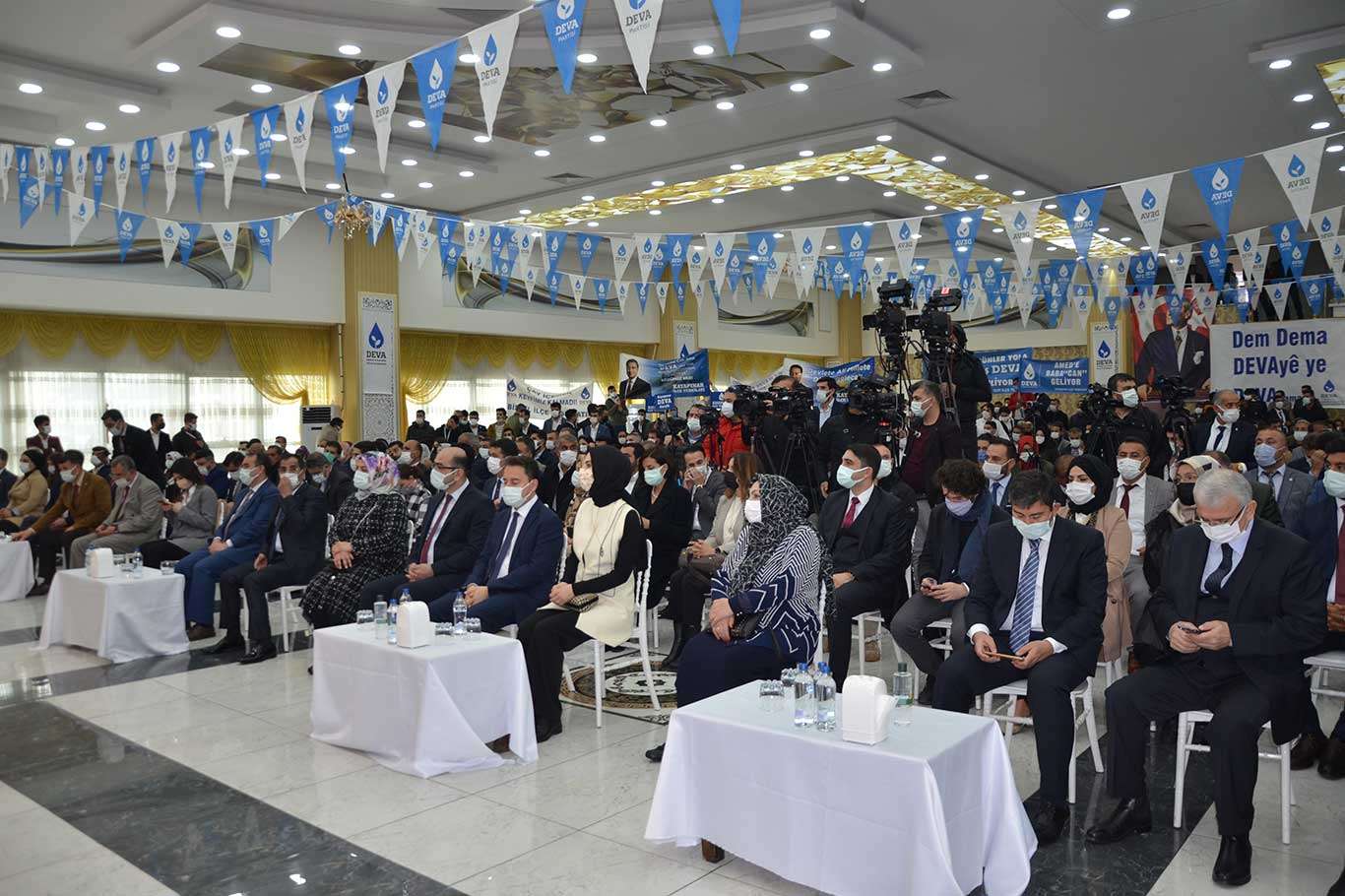 Deva Partisi Genel Başkanı Ali Babacan Diyarbakır'da